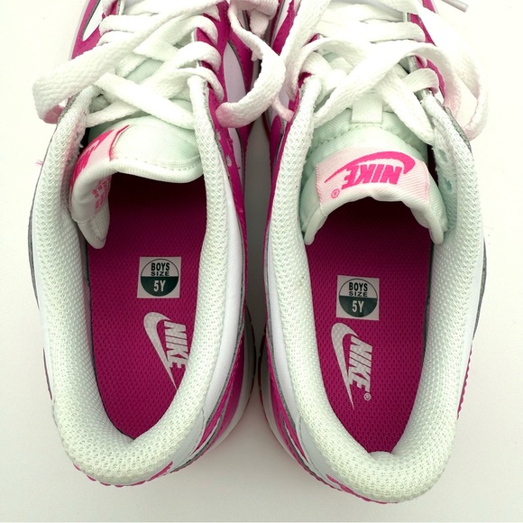 New Nike Dunk Low GS Big Kids 5 5Y Women's 6.5 Laser Fuchsia Pink Barbie Shoes - Picture 6 of 9